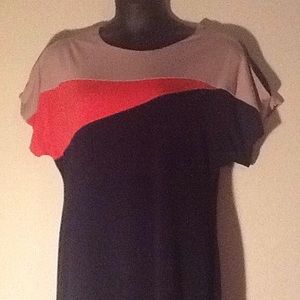 🙀😻Nwot  never worn block dress